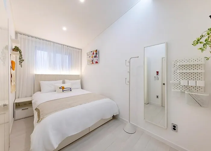 Nora Stay, #gangnam Luxury Home, #sinsa Station #apgujeong Station ソウル特別市