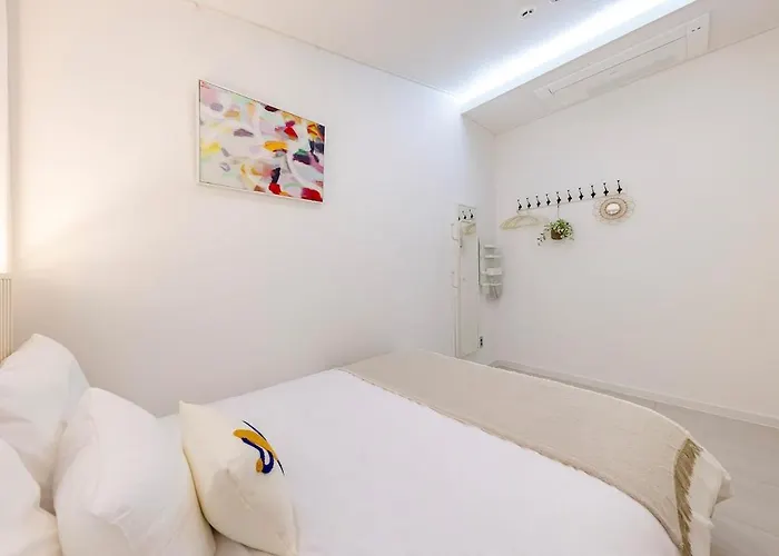 Nora Stay, #gangnam Luxury Home, #sinsa Station #apgujeong Station *